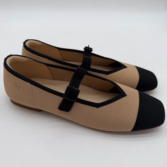Elegant Black and Tan Women's Flats - Picture 1 of 7